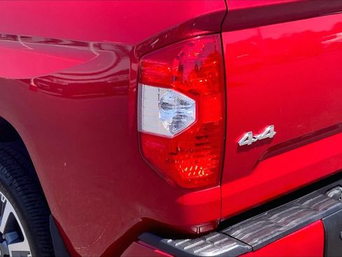 Used 2018 Toyota Tundra Platinum AWD/4WD image 29