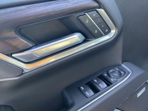 New 2026 GMC Sierra 1500 SLT w/ SLT Premium Plus Package image 17