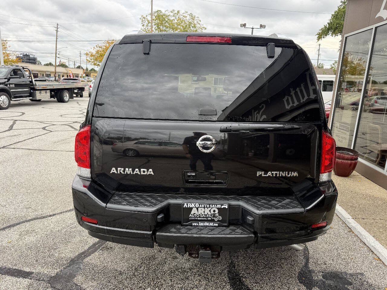 Used 2012 Nissan Armada Platinum AWD/4WD image 7
