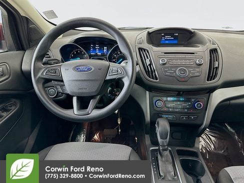 Used 2018 Ford Escape SE image 20