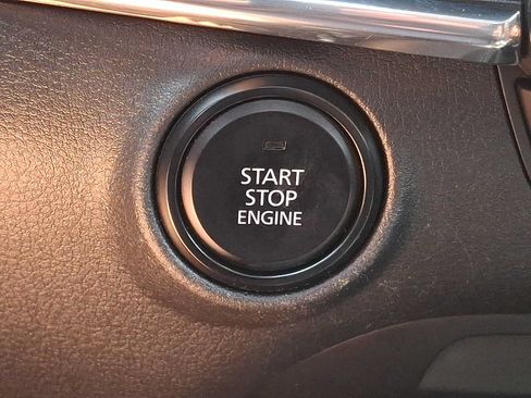 Used 2020 MAZDA MAZDA3 AWD Sedan w/ Premium Package image 23