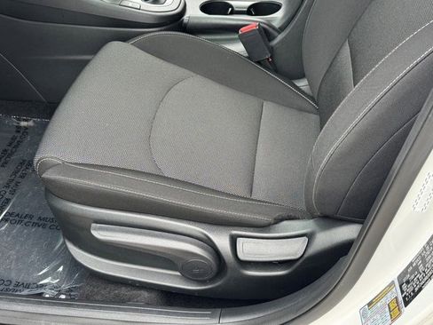 Used 2024 Kia Forte LXS w/ LXS Technology Package image 12