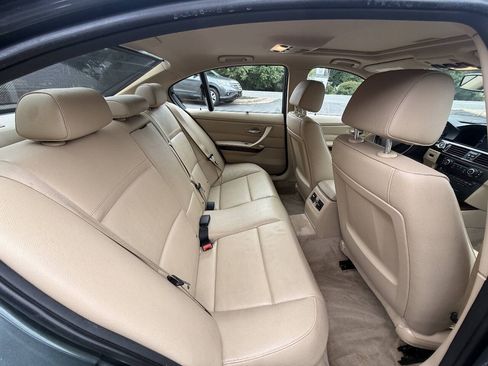 Used 2011 BMW 328i xDrive Sedan AWD/4WD image 17