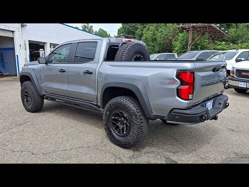 Certified 2025 Chevrolet Colorado ZR2 w/ ZR2 Bison Edition AWD/4WD image 6