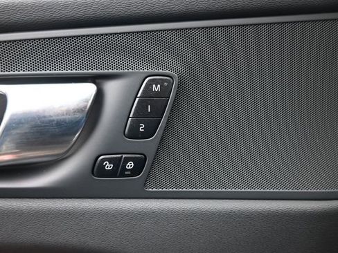 Used 2023 Volvo XC60 B5 Plus w/ Climate Package image 27