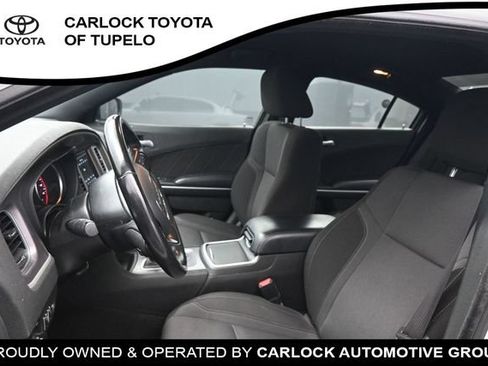 Used 2022 Dodge Charger SXT RWD image 19