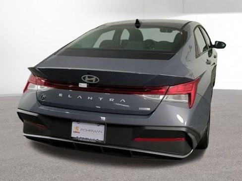 New 2026 Hyundai Elantra Blue image 8