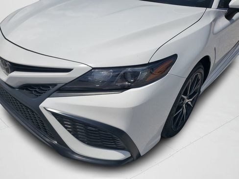 Used 2024 Toyota Camry SE w/ Convenience Package image 25