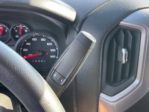 Used 2022 Chevrolet Silverado 1500 Custom image 6