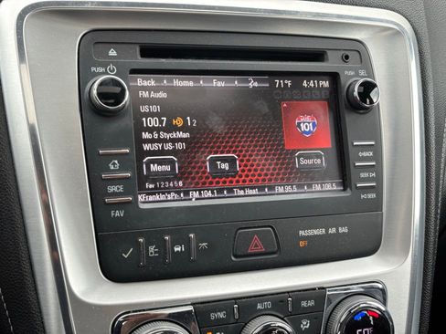 Used 2013 GMC Acadia SLT AWD/4WD image 9