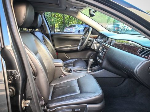Used 2016 Chevrolet Impala LTZ FWD image 16