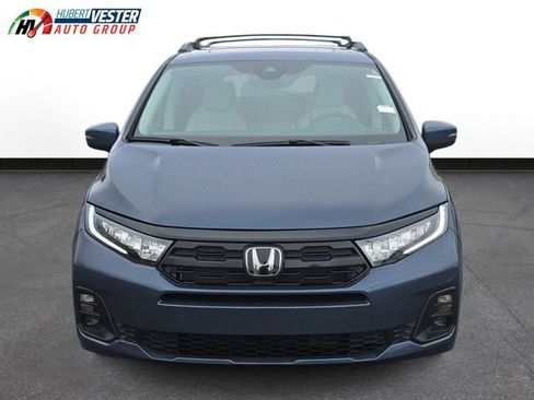 New 2026 Honda Odyssey Touring image 3