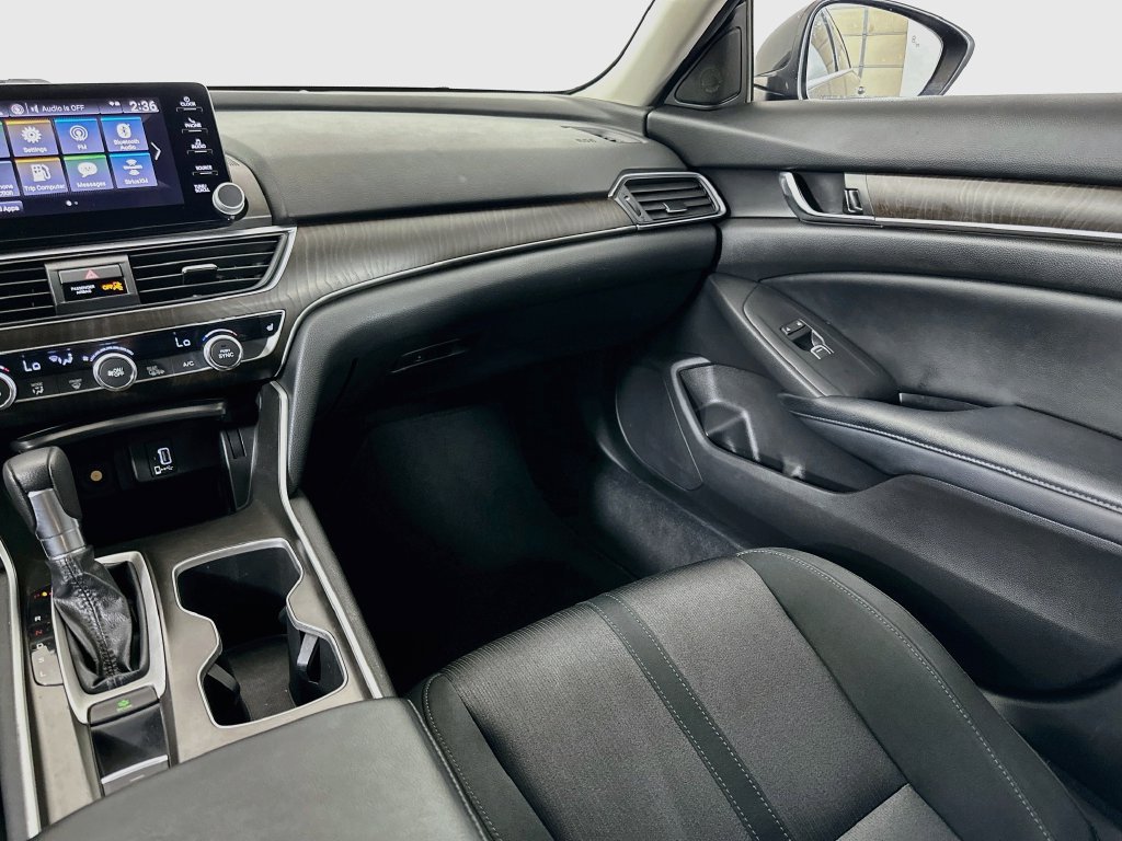 Used 2018 Honda Accord EX image 23