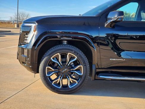 New 2025 GMC Sierra EV Denali image 22