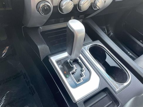 Used 2016 Toyota Tundra SR5 w/ SR5 Upgrade Package image 43