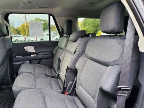 New 2025 Ford Expedition Active image 12