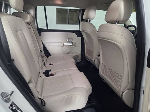 Used 2020 Mercedes-Benz GLB 250 image 29