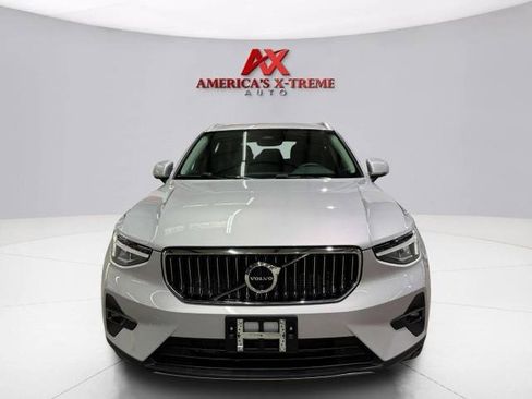 Used 2023 Volvo XC40 B5 Plus w/ Driver Assist Package AWD/4WD image 12