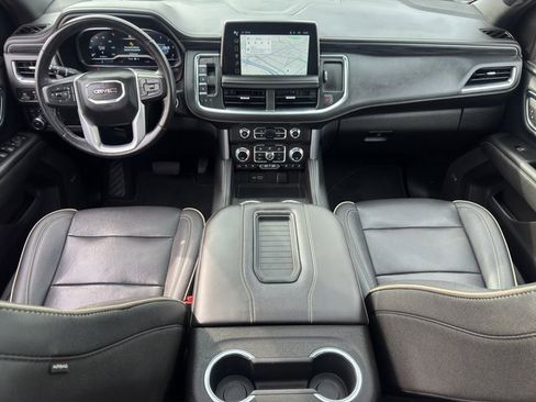 Used 2023 GMC Yukon SLT image 17