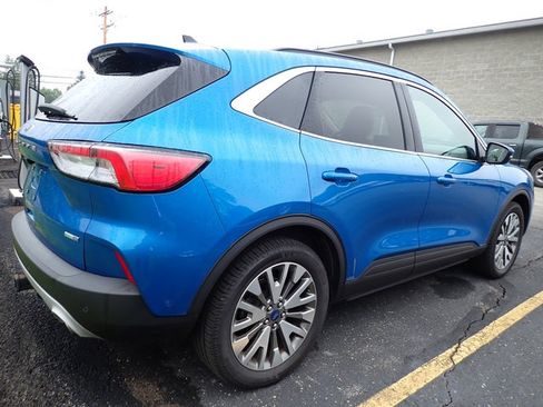 Used 2020 Ford Escape Titanium AWD/4WD image 3