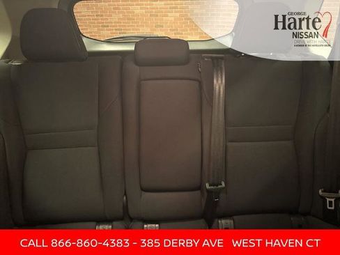 Certified 2023 Nissan Rogue S image 30