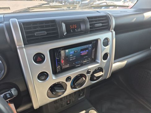 Used 2008 Toyota FJ Cruiser 4WD image 21