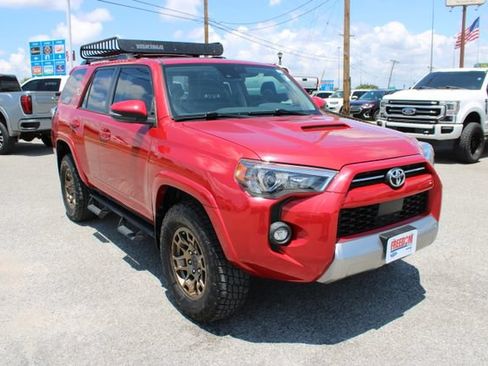 Used 2021 Toyota 4Runner TRD Off-Road Premium w/ Moonroof Package AWD/4WD image 3