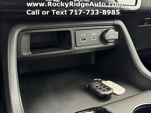 Used 2023 Honda Pilot LX image 23