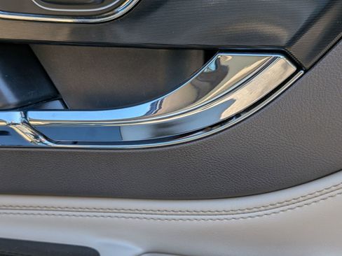 Used 2023 Lincoln Corsair Standard w/ Equipment Group 101A image 37