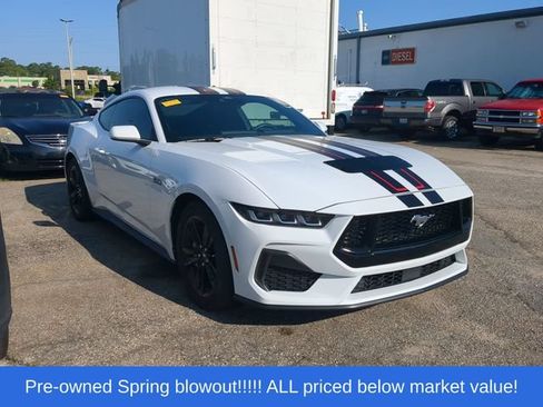 Used 2024 Ford Mustang GT RWD image 5