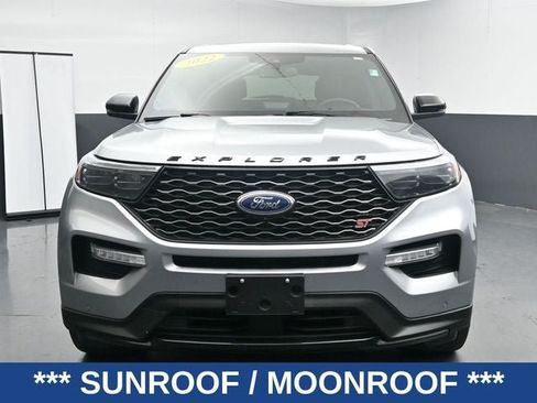 Certified 2022 Ford Explorer ST w/ Equipment Group 401A AWD/4WD image 3