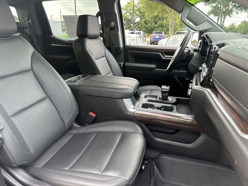 Used 2025 GMC Sierra 1500 Elevation w/ Elevation Premium Package AWD/4WD image 13