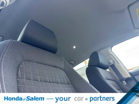 New 2026 Honda HR-V LX image 17