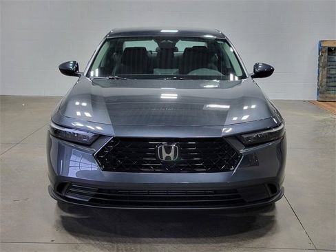 Certified 2025 Honda Accord LX image 3
