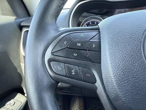 Used 2019 Jeep Cherokee Trailhawk w/ Comfort/Convenience Group image 29