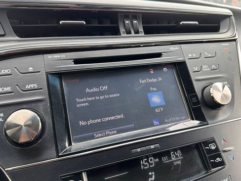 Used 2016 Toyota Avalon Touring FWD image 26