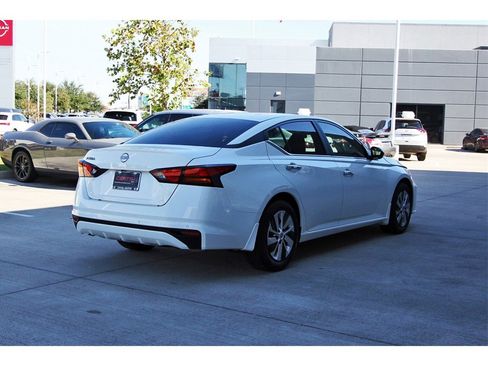 New 2024 Nissan Altima 2.5 S image 5