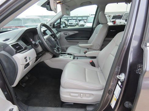 Used 2021 Honda Pilot EX-L image 27