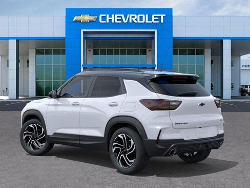 New 2026 Chevrolet TrailBlazer RS w/ Driver Confidence Package FWD image 3