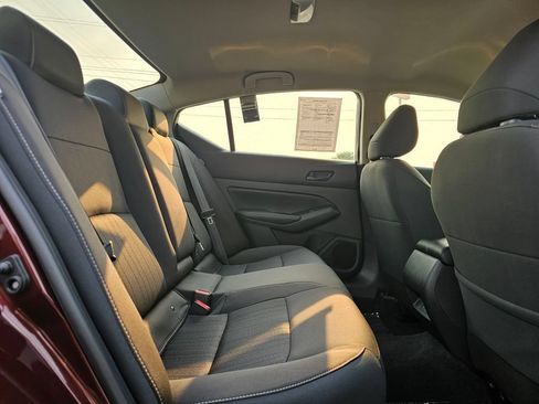 Used 2024 Nissan Altima 2.5 SV AWD/4WD image 19