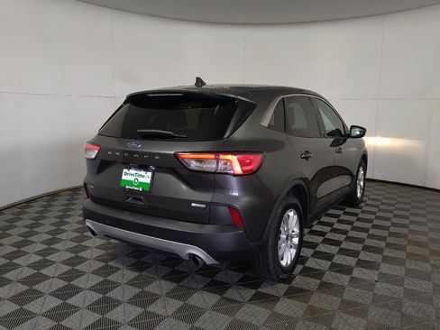 Used 2020 Ford Escape SE FWD image 7