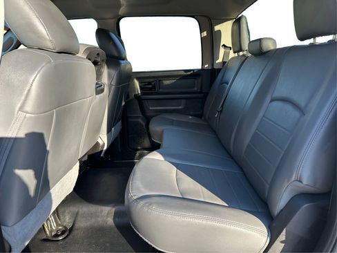 Used 2018 RAM 2500 Tradesman w/ Chrome Appearance Group image 10