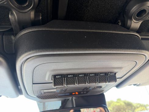 Used 2024 Ford Bronco Outer Banks AWD/4WD image 35