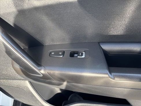 Used 2022 Kia Sportage LX image 12