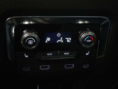 Used 2025 GMC Yukon Denali w/ Denali Reserve Package AWD/4WD image 21