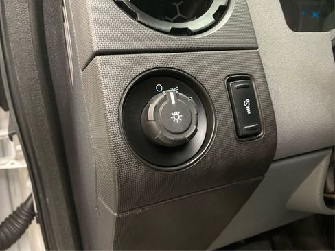 Used 2015 Ford F250 XL w/ Power Equipment Group image 17