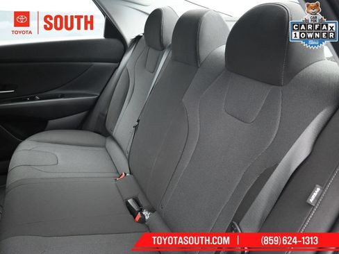 Used 2025 Hyundai Elantra SE FWD image 23