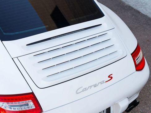 Used 2009 Porsche 911 Carrera S RWD image 42