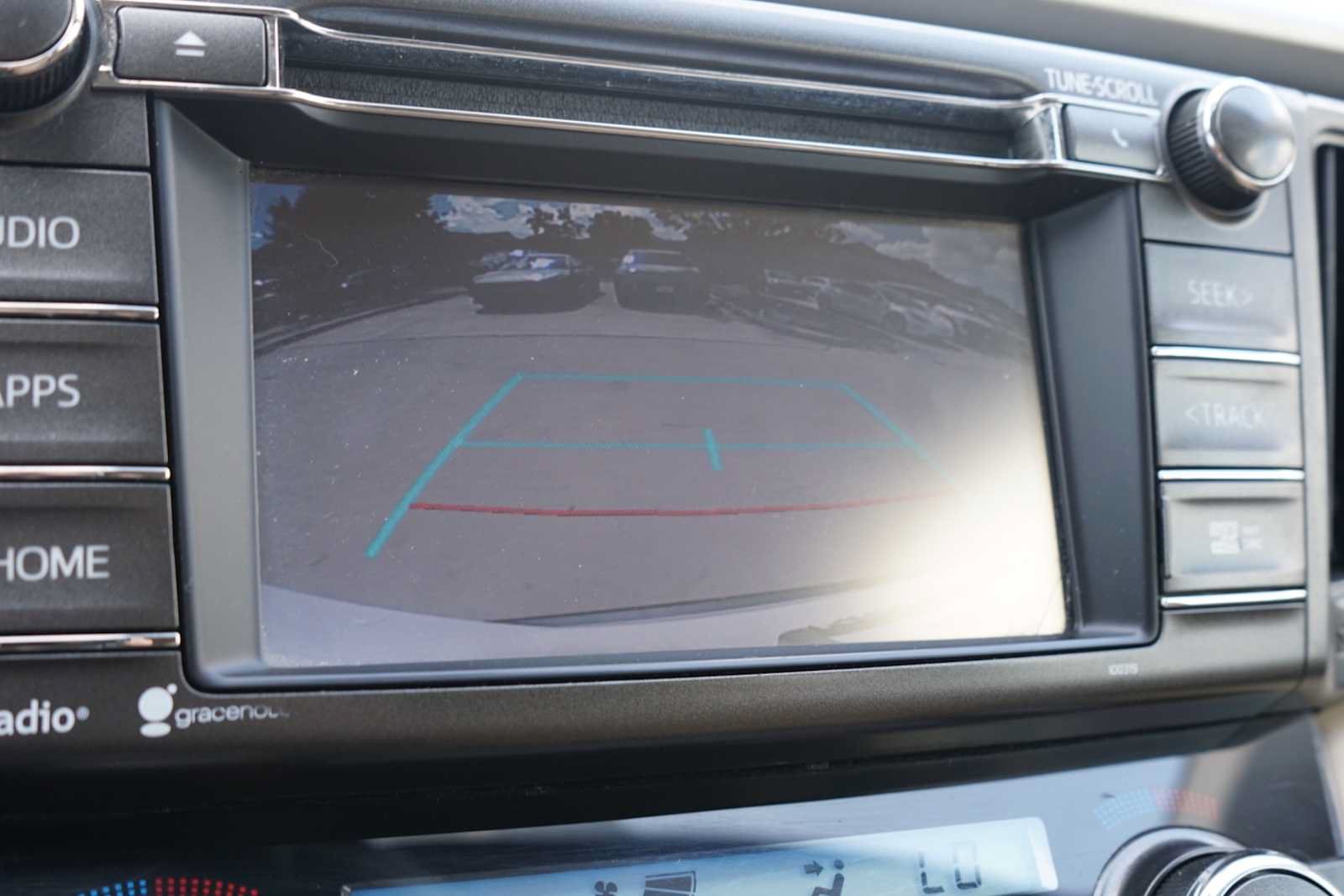 Used 2015 Toyota RAV4 Limited w/ Technology Package FWD image 10