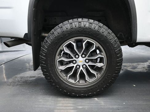 Used 2022 Chevrolet Colorado ZR2 image 18